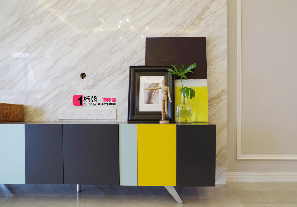 乐山 112m2 简美艺术风,中性摩登灰与湛黄的欢乐颂-21