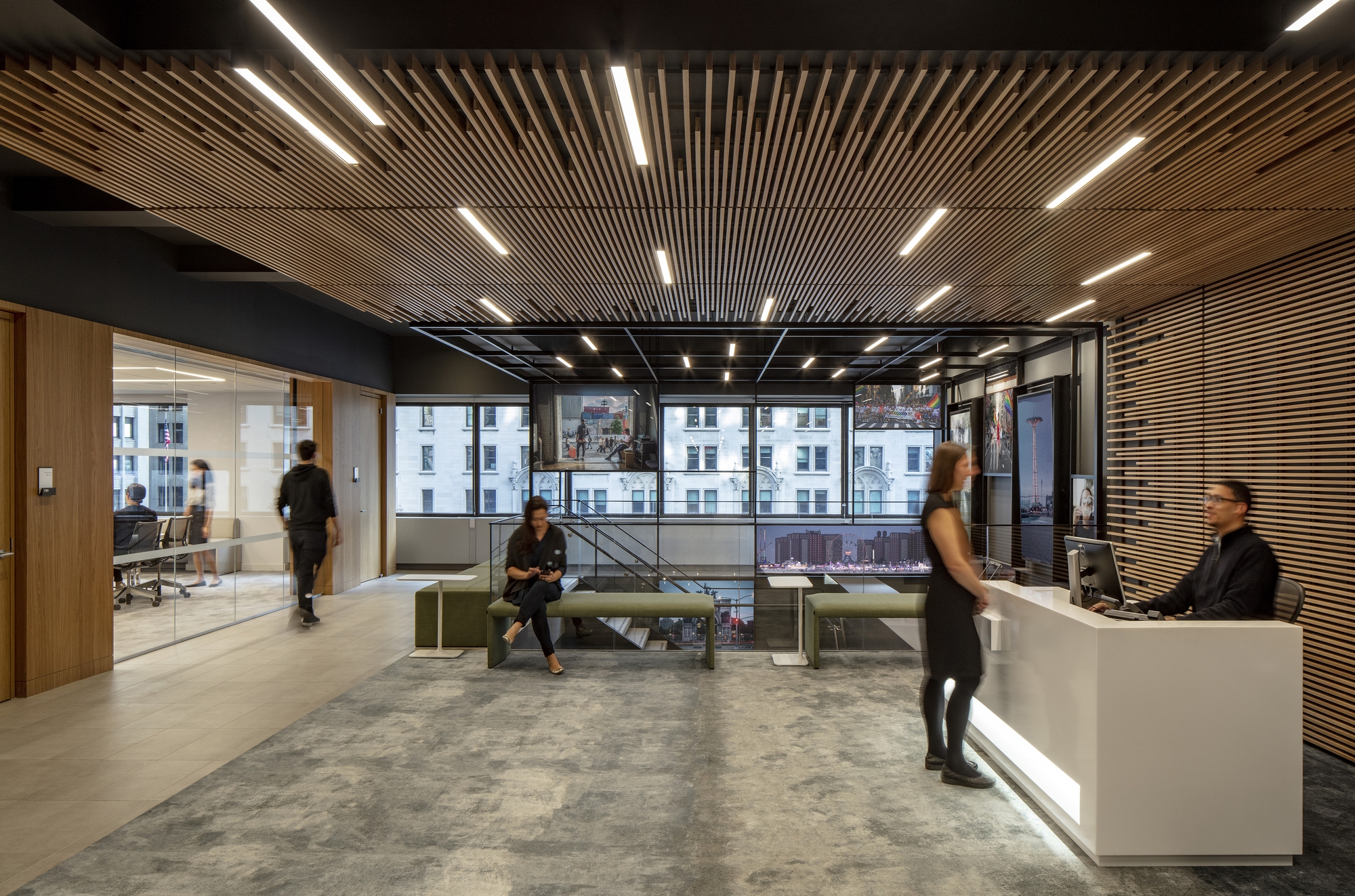 纽约机密公共服务公司办公室设计-0