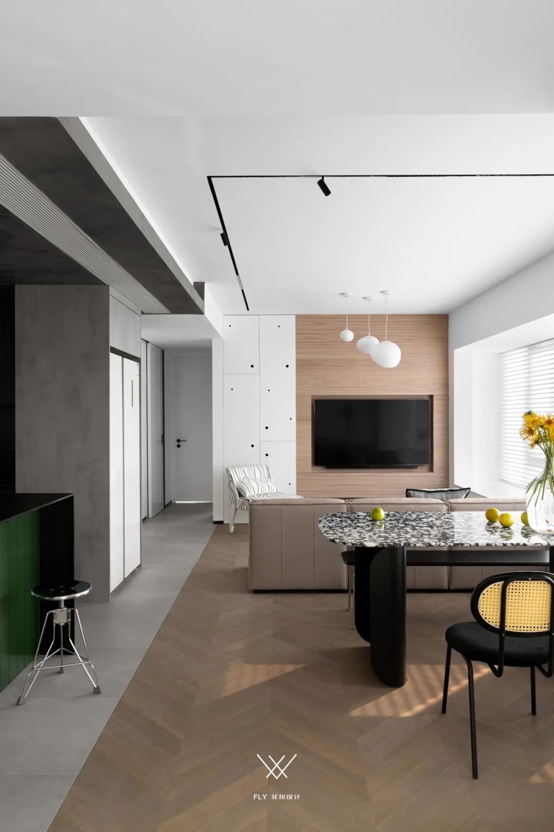 两犬一花的生活美学丨菲拉设计-18