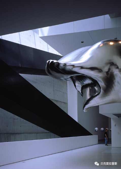 阿利耶夫文化中心丨阿塞拜疆丨扎哈·哈迪德-17
