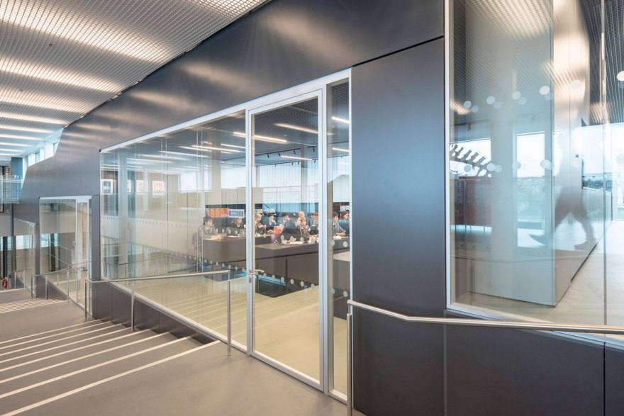 布莱顿学院科学与体育学院大楼丨英国丨大都会建筑事务所(OMA)-35