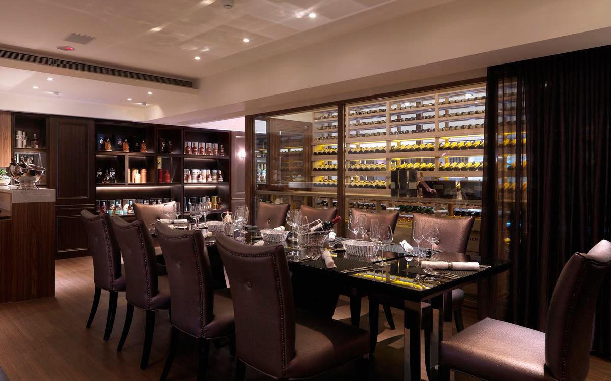 英式古典酒窖品酩空间设计-36