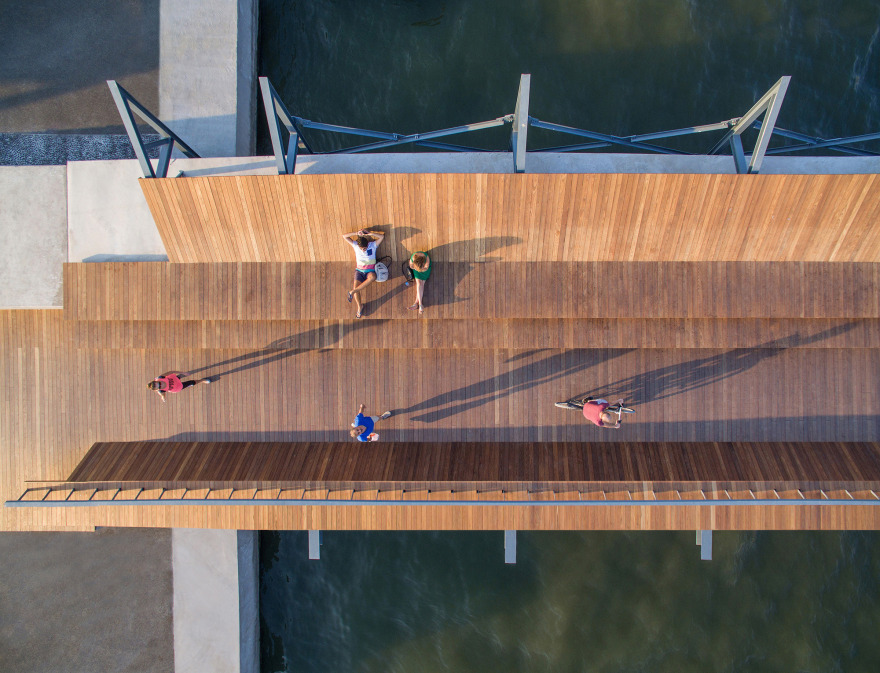 伊兹密尔海滨重塑项目 · Bostanlı日落休息室&人行天桥-10