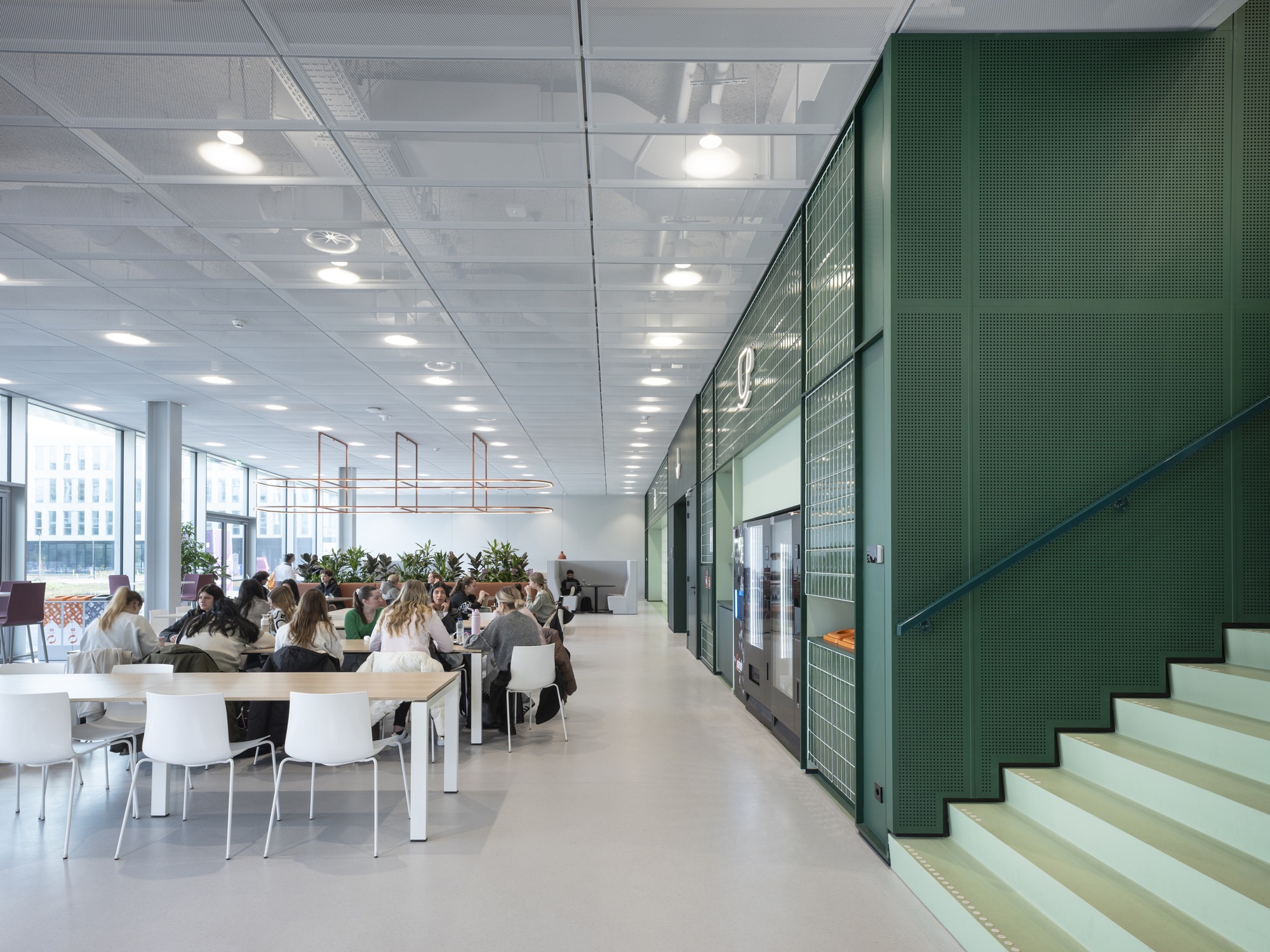 Fontys Hogescholen's Rachelsmolen Campus / Barcode Architects + Nudus + Hollandse Nieuwe + OKRA-14