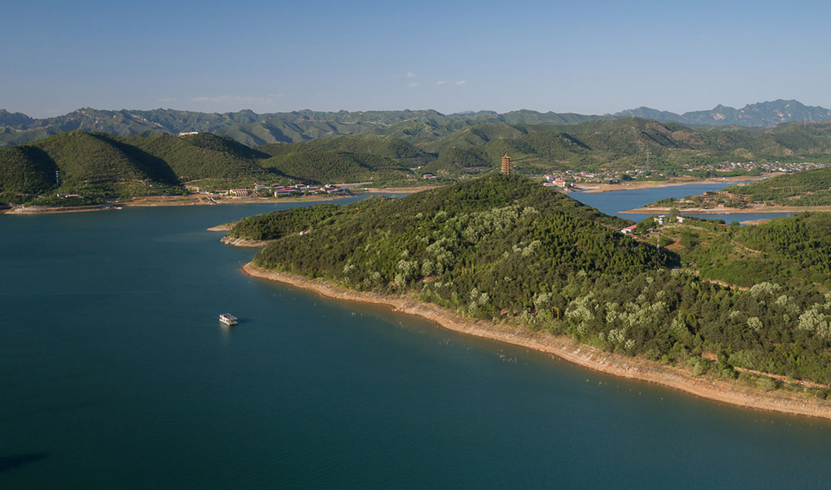 “漂浮之翼”度假船屋，中国 / FRIDAY-7