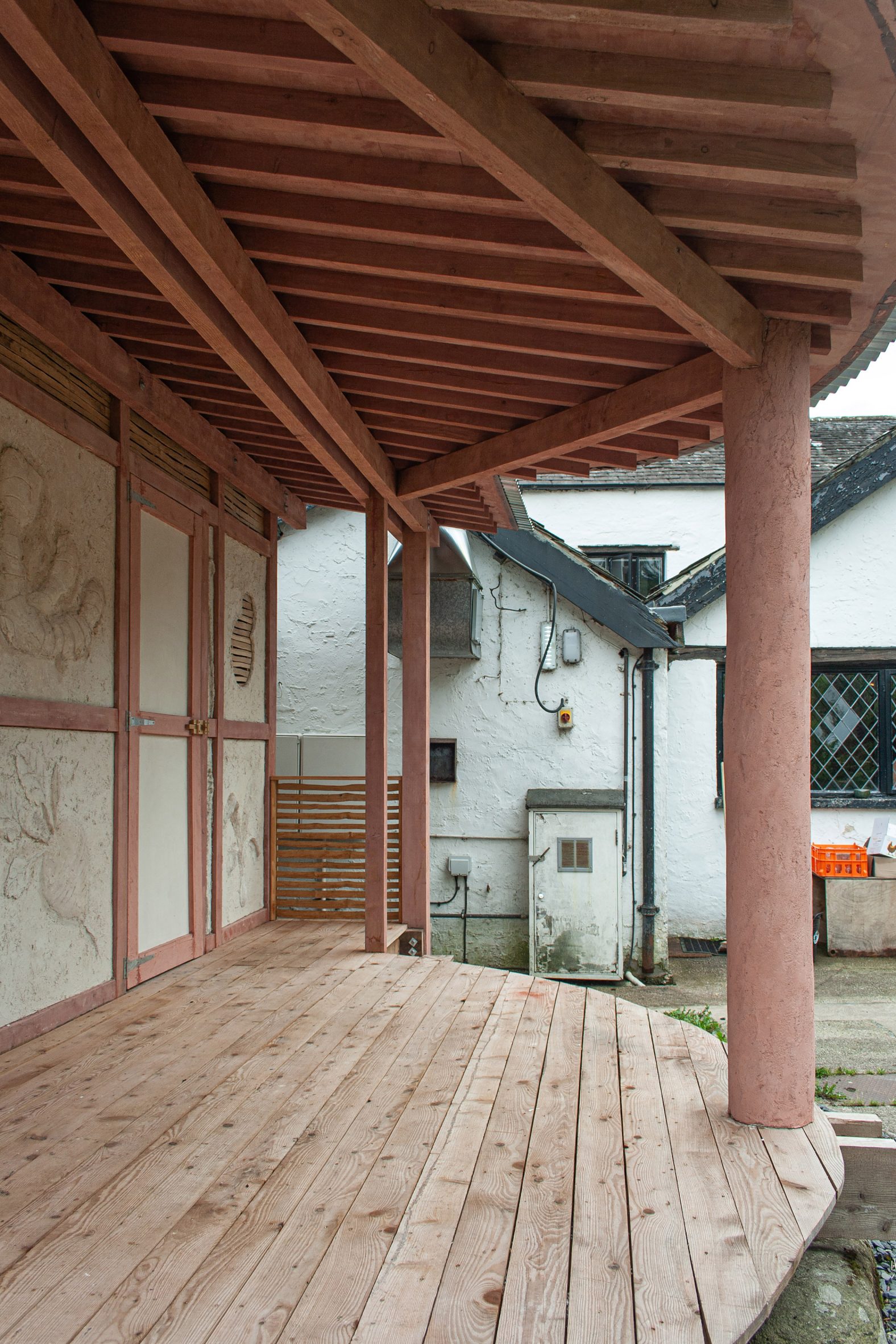 Hayatsu Architects references Japanese architecture for cold food store in Cumbria-12