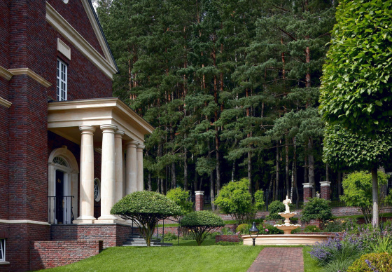 尤尔马拉住宅外立面项目丨亚历山大·克拉托维奇-35