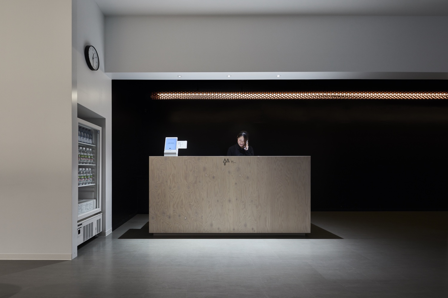 大阪“九小时胶囊酒店”丨日本大阪丨Naruse Inokuma Architects-33