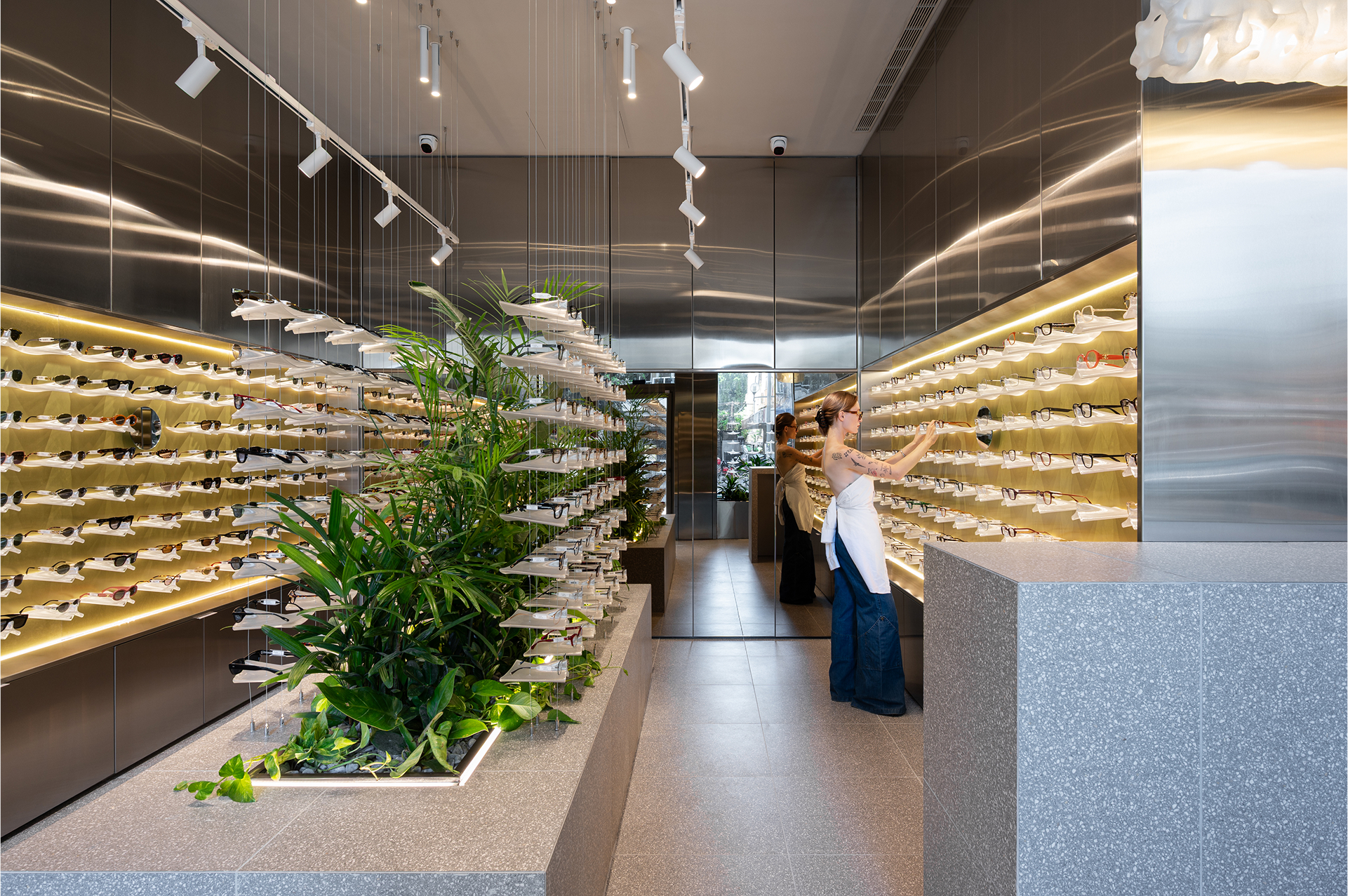 SAM&JO: A Minimalist Sunglasses Store by YET Architecture-19