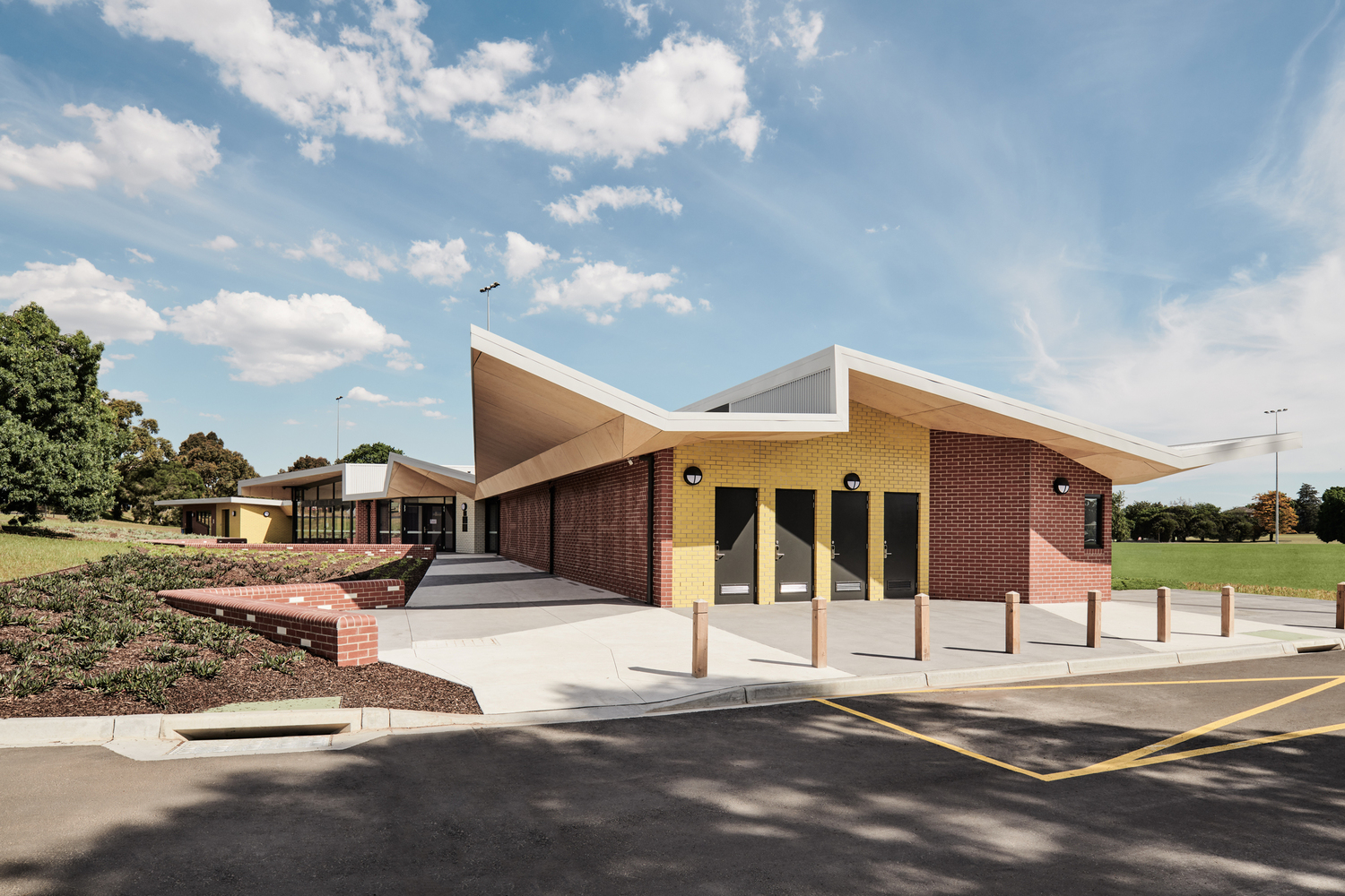 Dendy Park Sporting Pavilion  CohenLeigh Architects-44