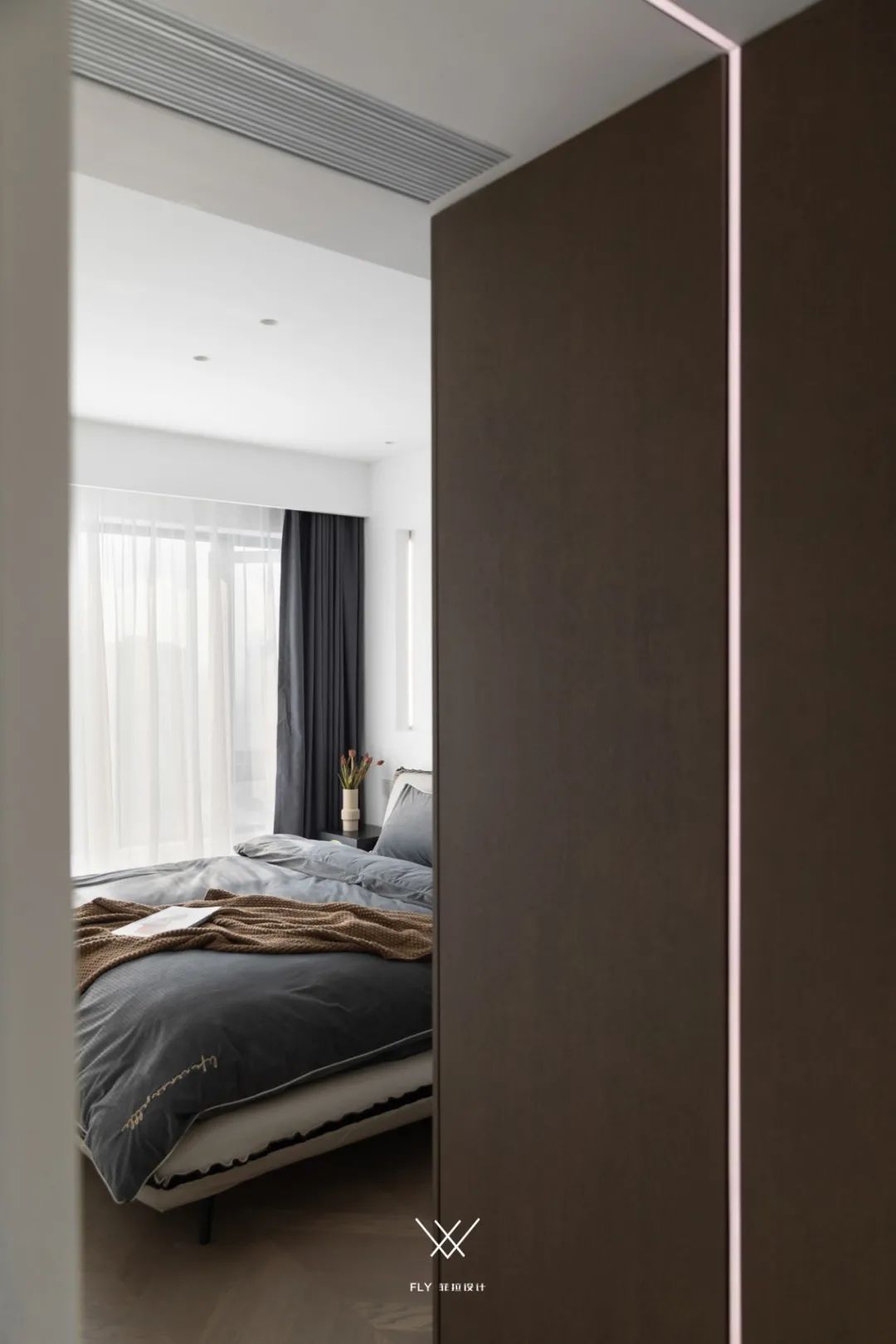 两犬一花的生活美学丨菲拉设计-29