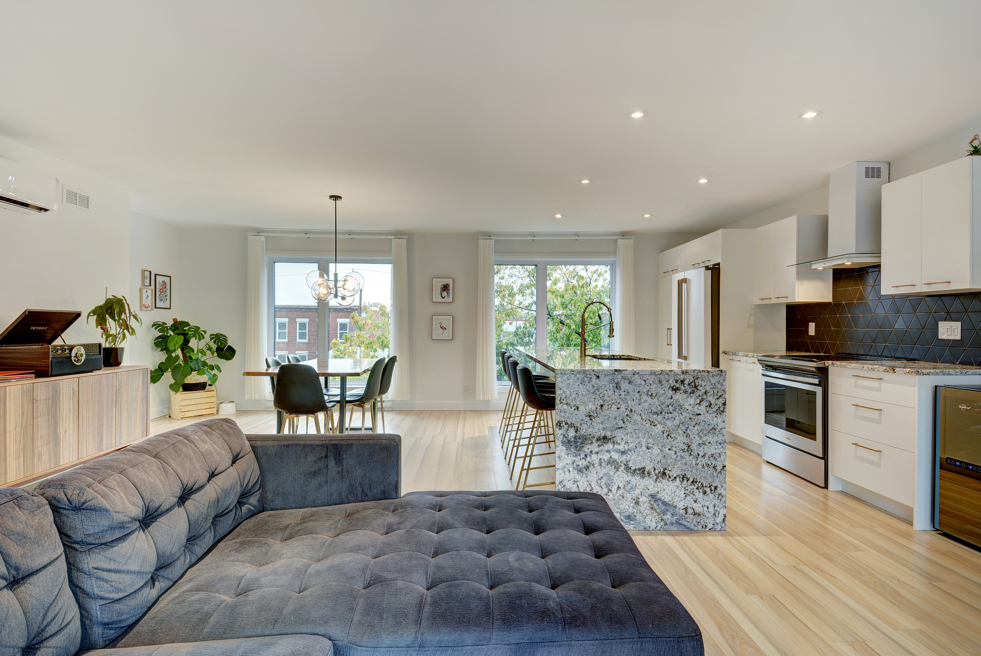 奥齐亚斯公寓丨加拿大魁北克丨Quinzhee Architecture-23