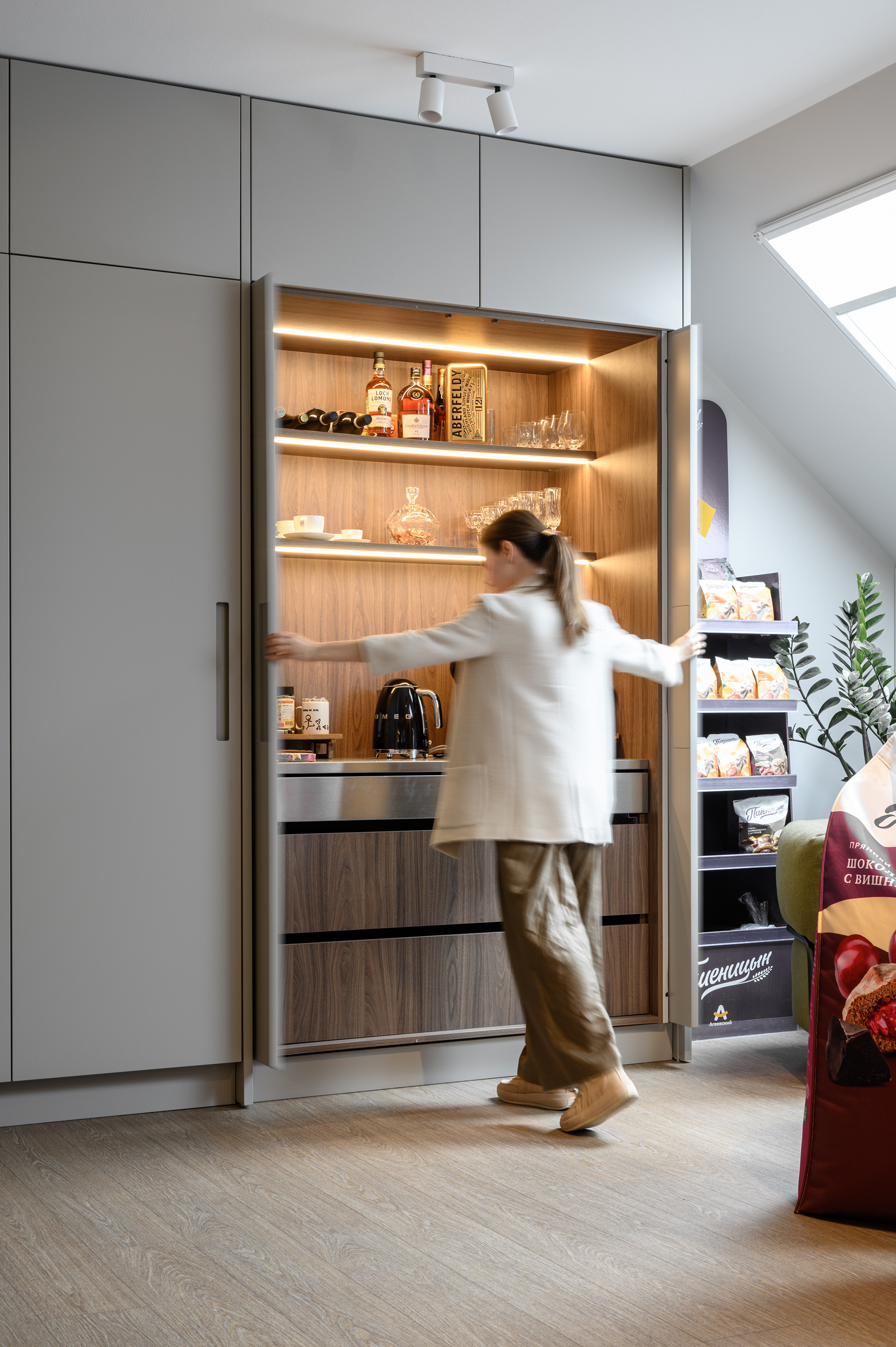 Honey&Cinnamon 生产建筑阁楼层设计-10