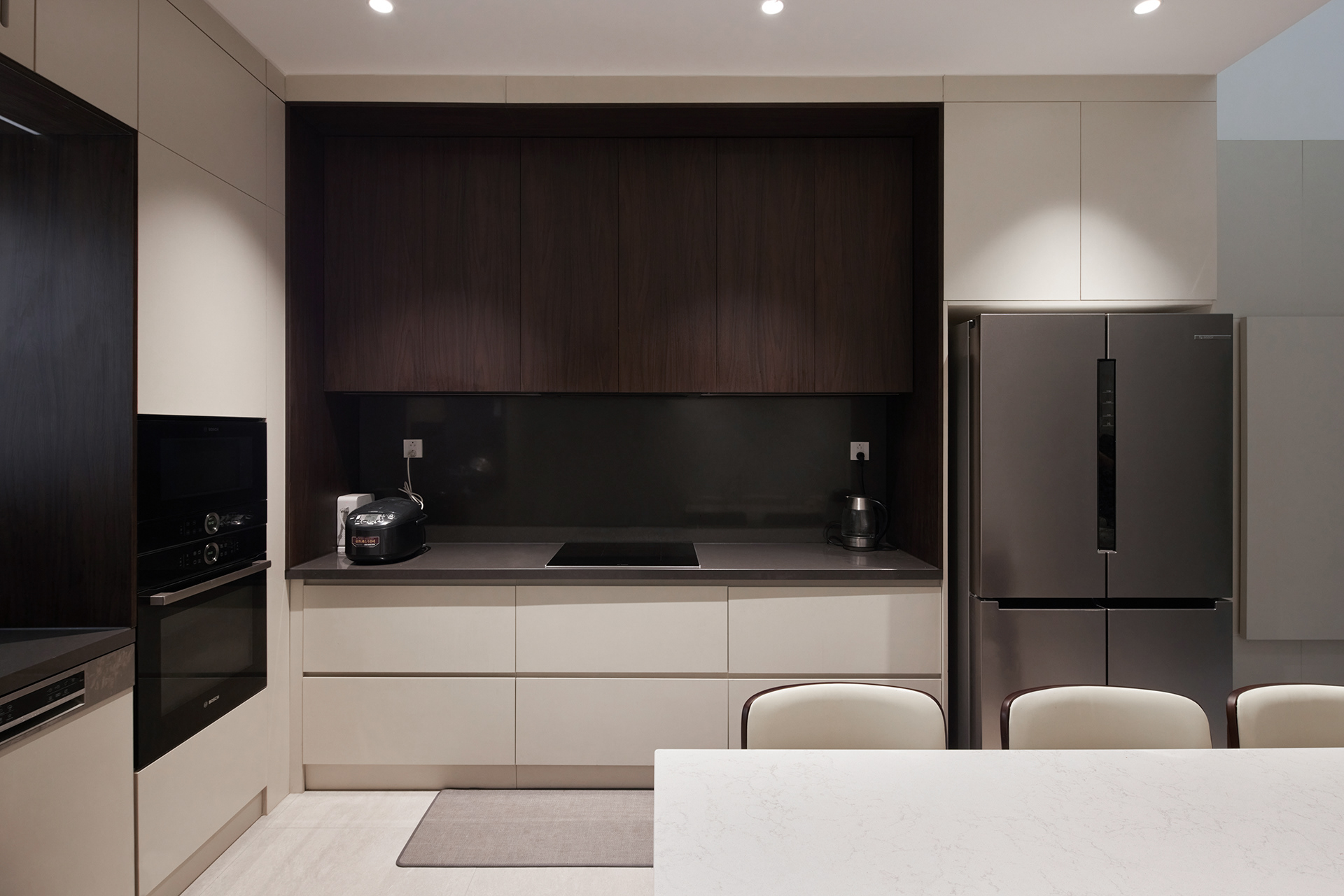 仁义之家；义之家（这里Yen Nghia可能对应越南语的Nhân nghĩa，是仁义的意思，在没有更多背景的情况下推测翻译，Yen Nghia直接音译可成延义等，但音译表意不明确，凭借较常见越南语语义选择意译） 丨越南河内-15