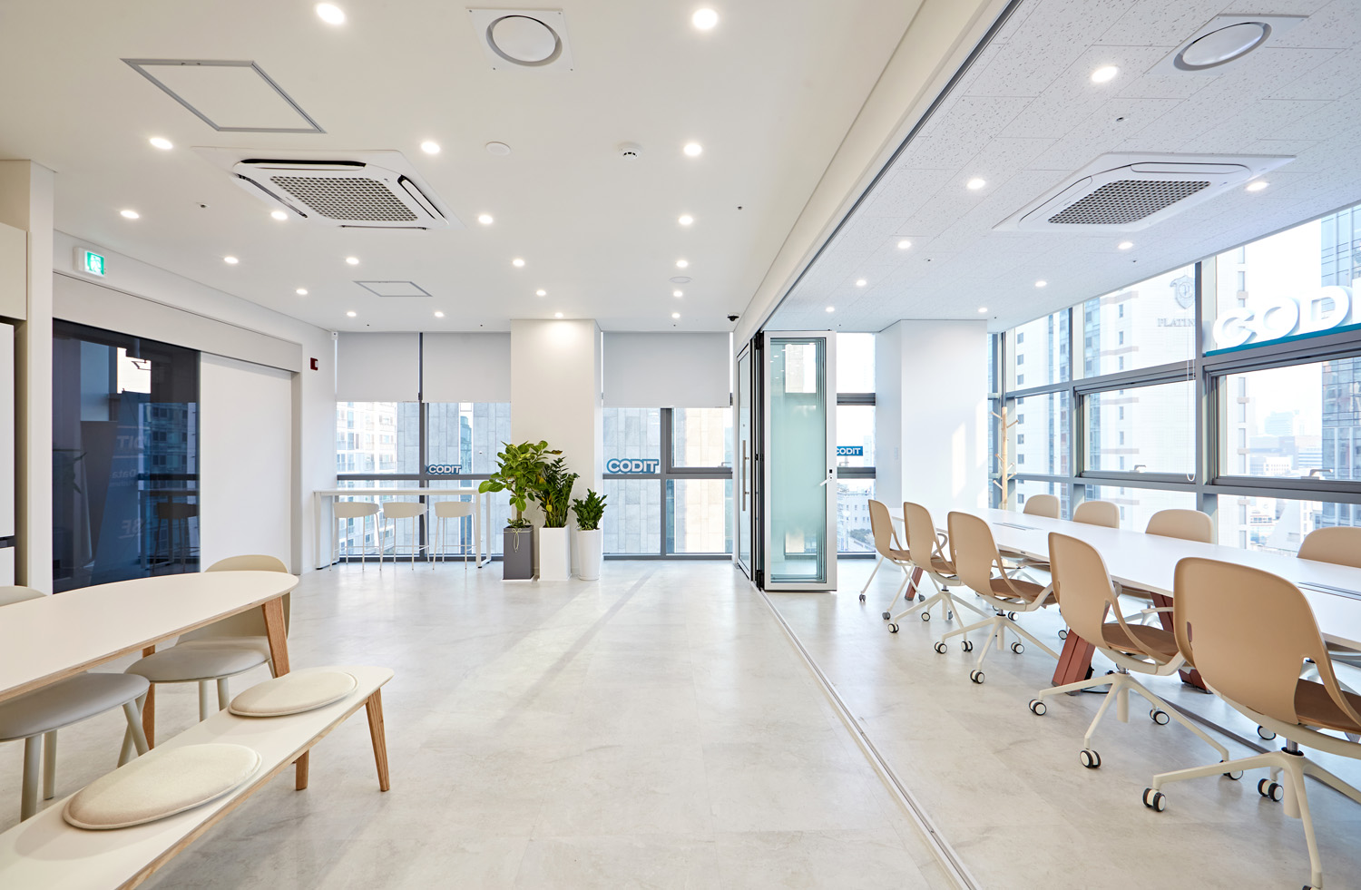 现代简约风格的 67 平米办公室设计-18