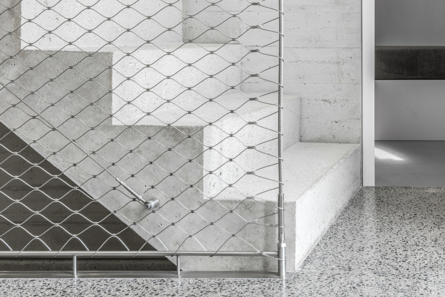 齐尔霍夫带客厅丨意大利丨NAEMAS Architekturkonzepte-39