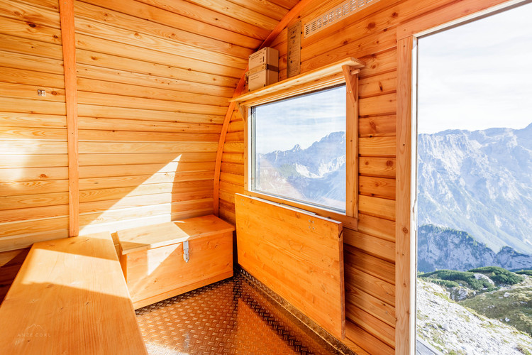 斯洛文尼亚高山避难所重建，功能与美观兼具-30