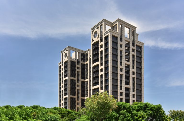 這座伊朗運動大樓，像是懸在空中的建築。 - WEHOUSE-8