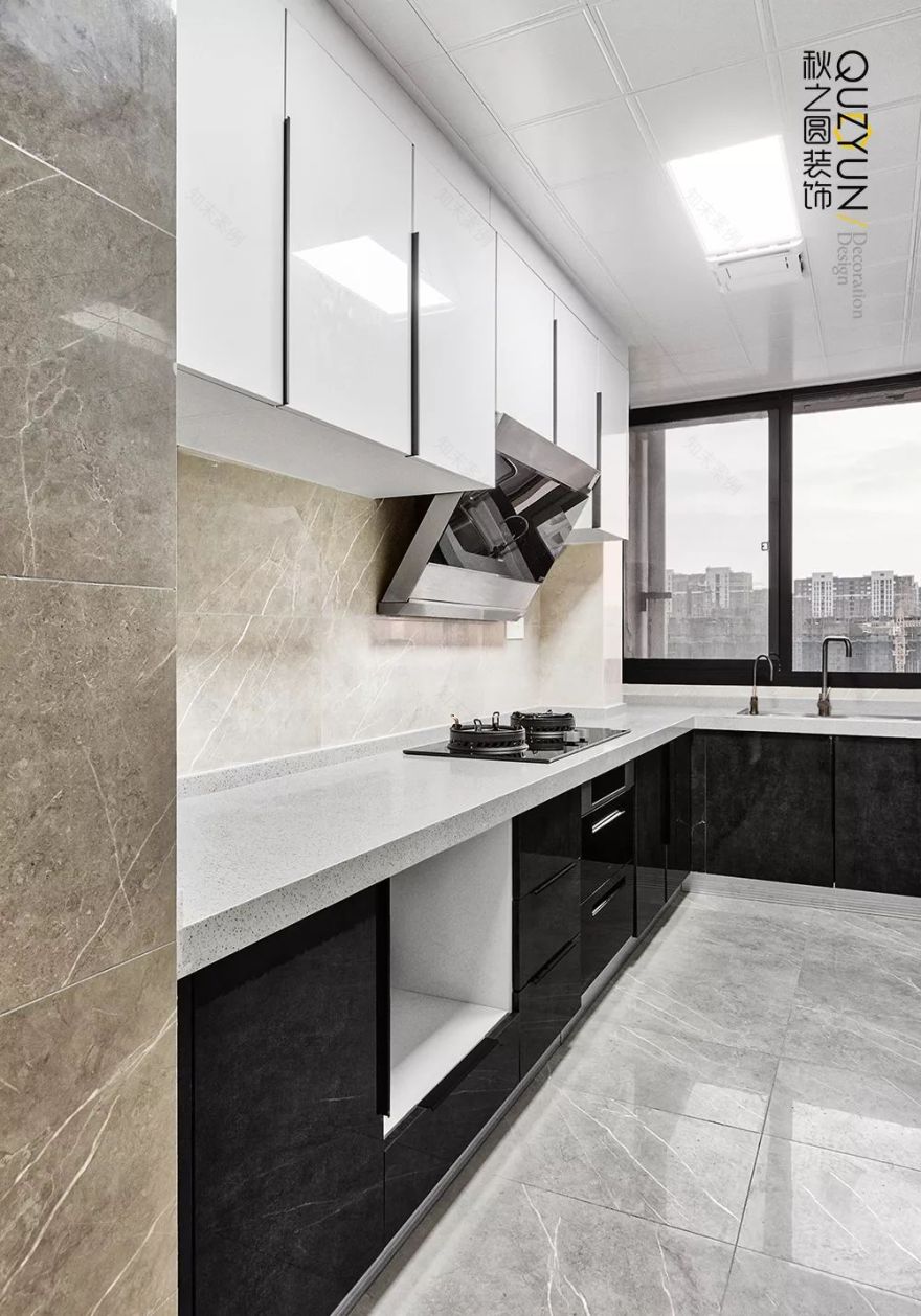 绿都万和城现代风格家居设计,巧妙融合西班牙红元素-40