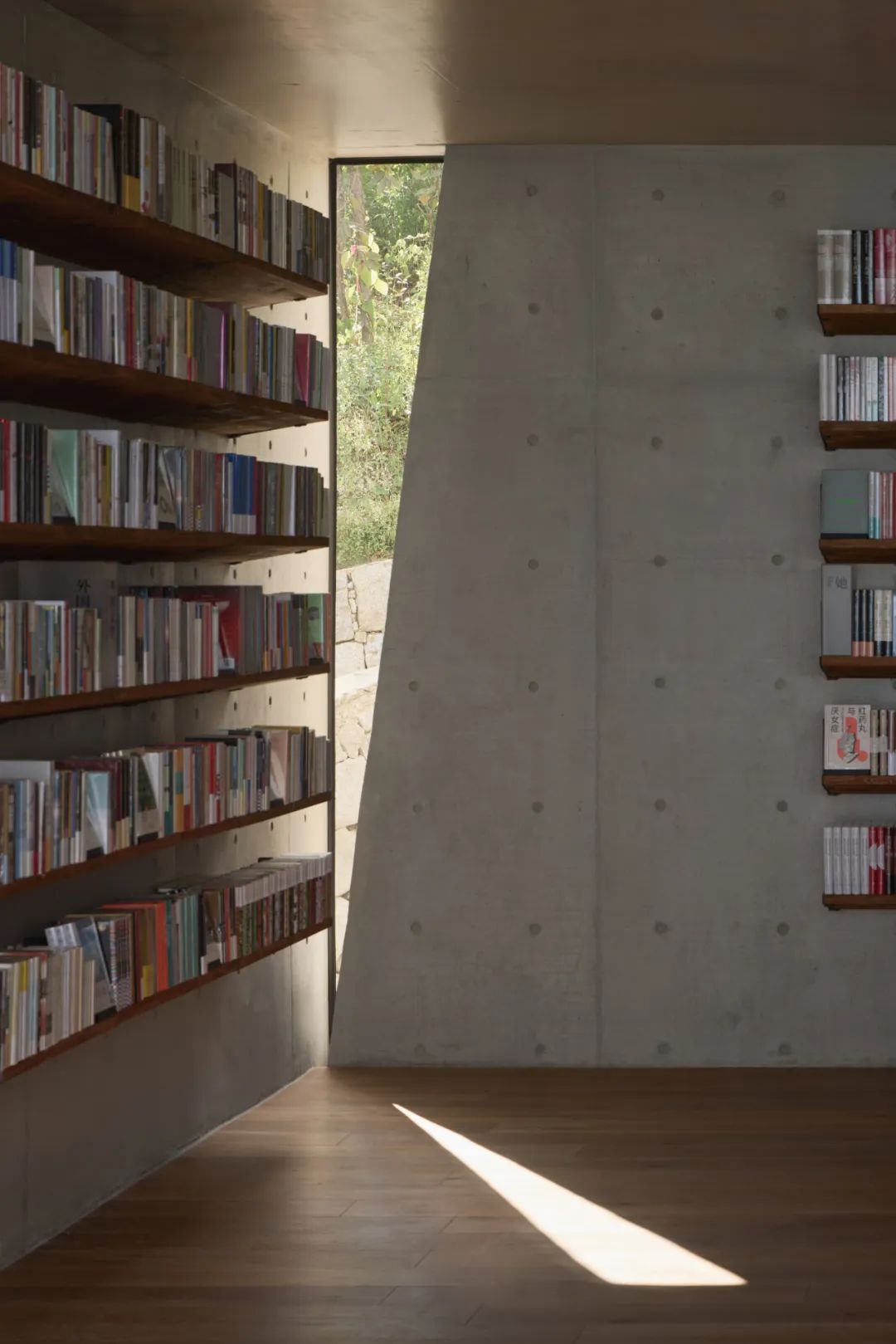 链接人与天地的媒介：怒江大峡谷先锋书店-93