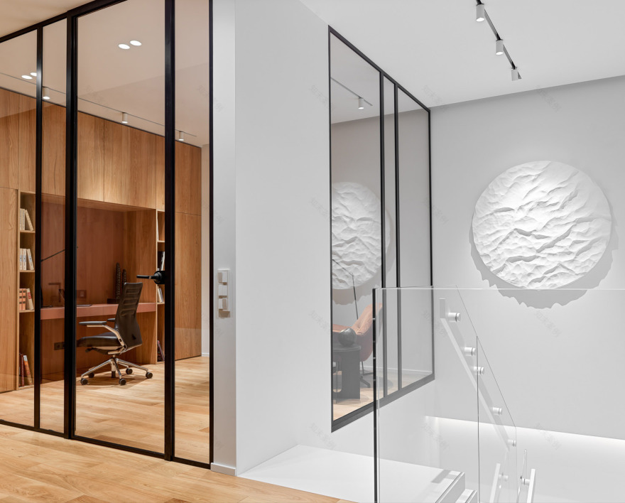 带空中楼梯和石墙的两层公寓设计丨俄罗斯莫斯科丨Design Rocks工作室(叶夫根尼·希洛夫,伊利亚·叶罗舍维奇)-26