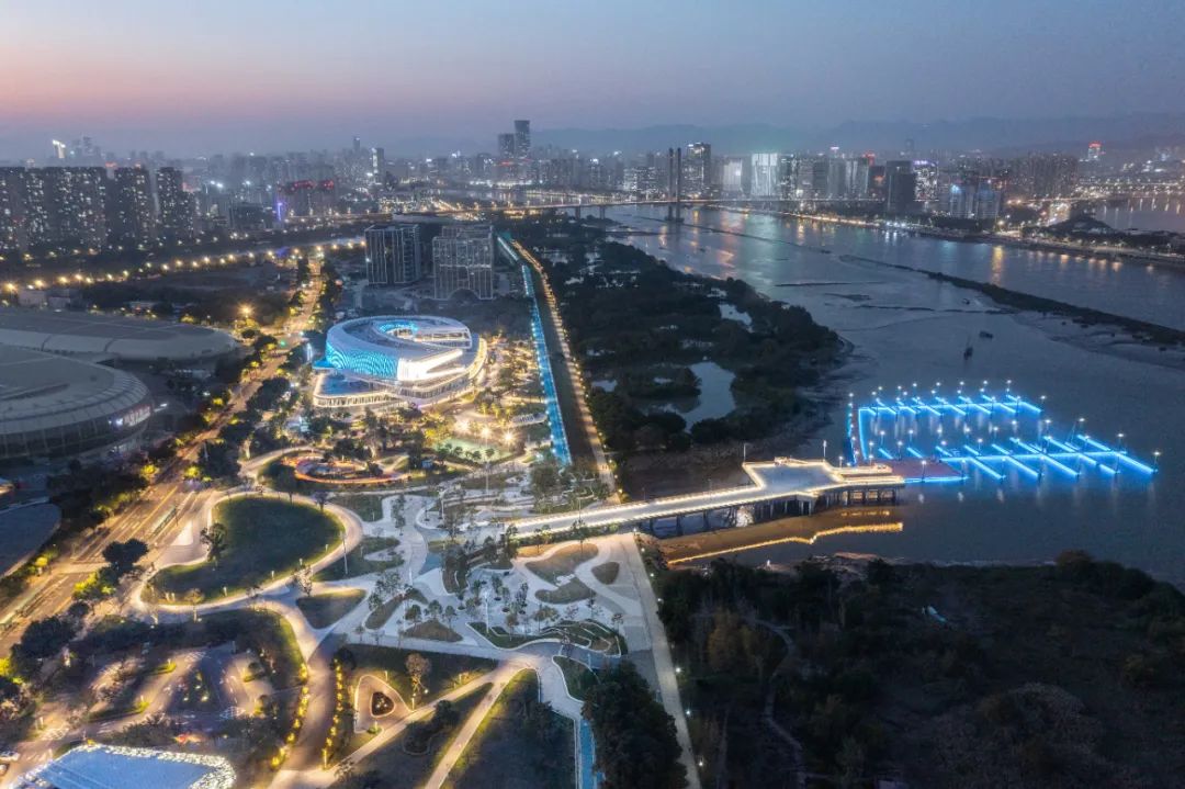 流动美学焕活滨江新地标｜福州冠城大通广场·游艇会-46