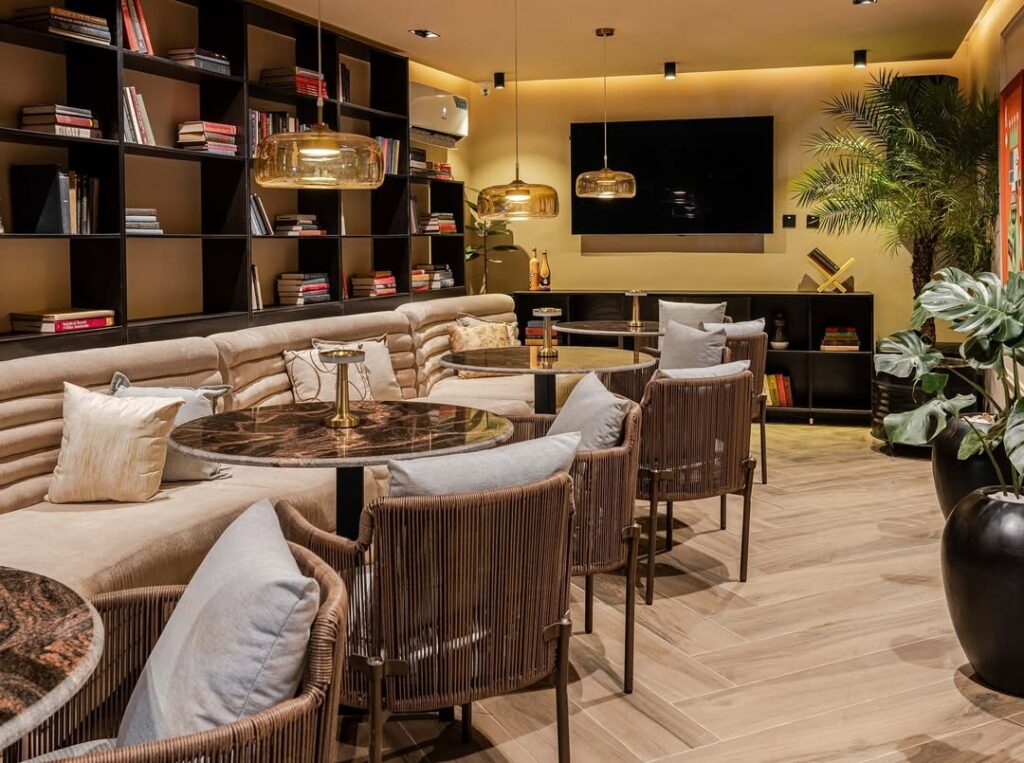 贝宁舒适VIP休息室丨Mandora Design-13