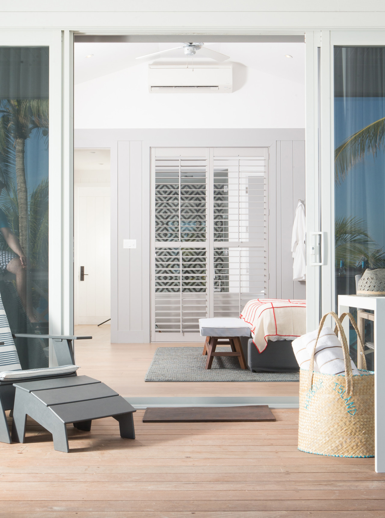 Island Colors Wash Ashore at Coral Sands, Bahamas-6