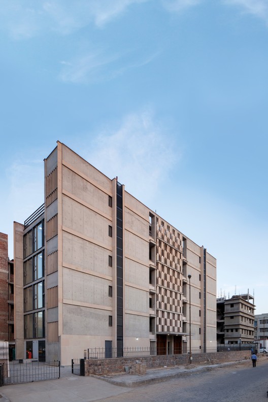 新德里 ICRIER 办公大楼 | 自然通风与环保设计-2