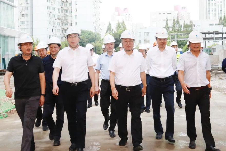 徐汇区委书记曹立强带队调研航天科技城项目并开展节前安全检查-1