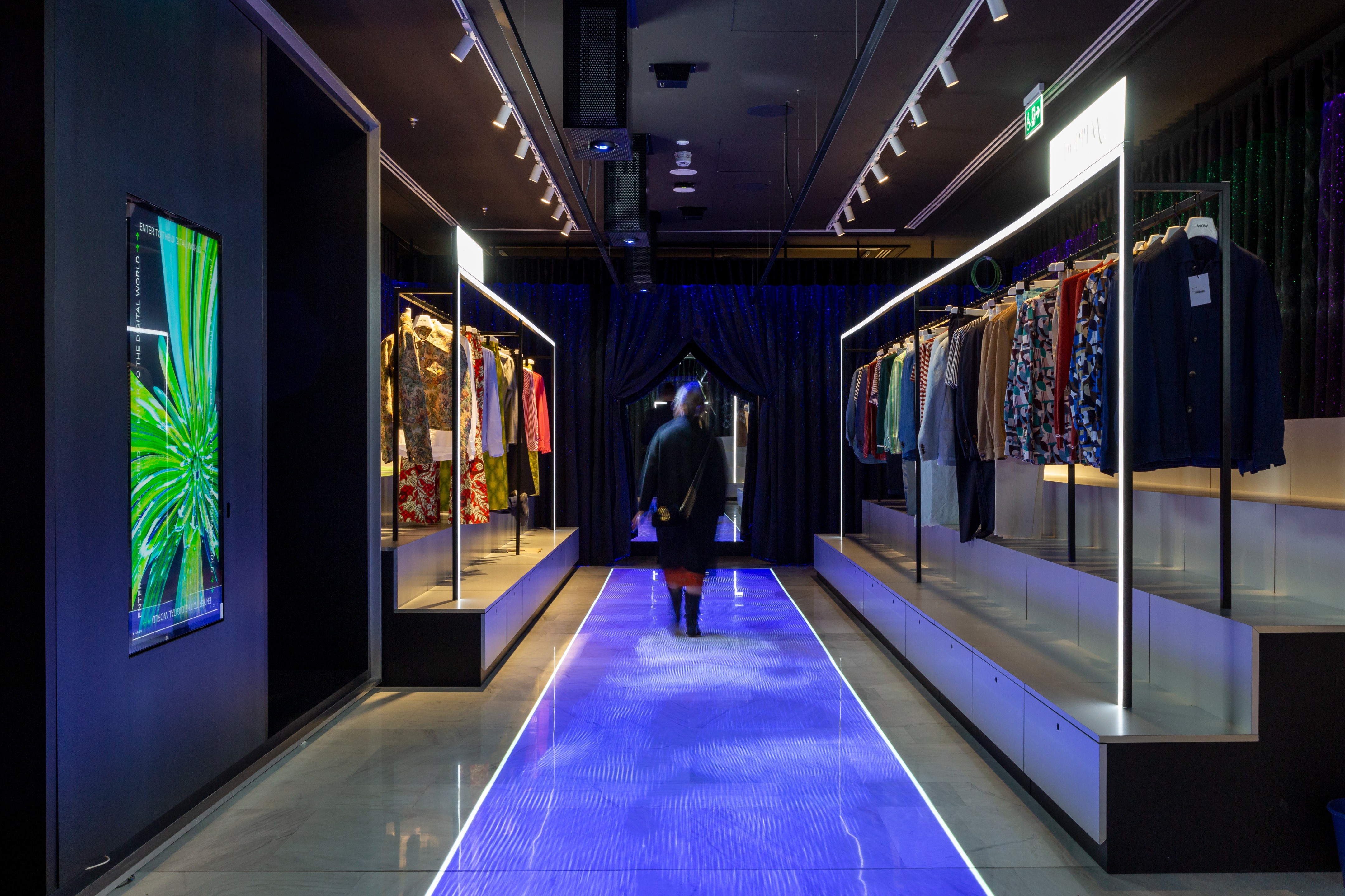 WOW 在线购物体验店丨西班牙马德里丨External Reference-66