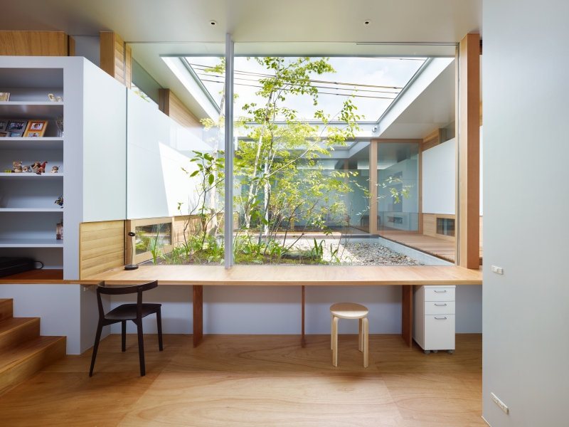 奈良省简约木制住宅 | 室内外视线互动,打造私密花园空间-20