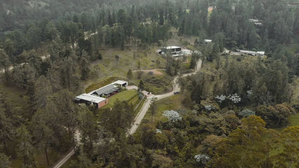 安蒂奥基亚 C+n 家庭住宅 | 自然环境与室内空间的完美融合-20