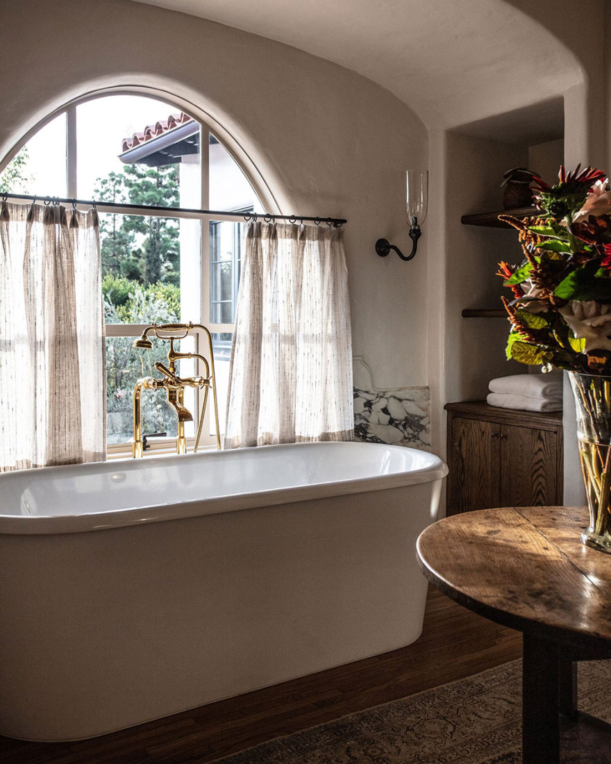 洛杉矶西班牙别墅的舒适更新-16