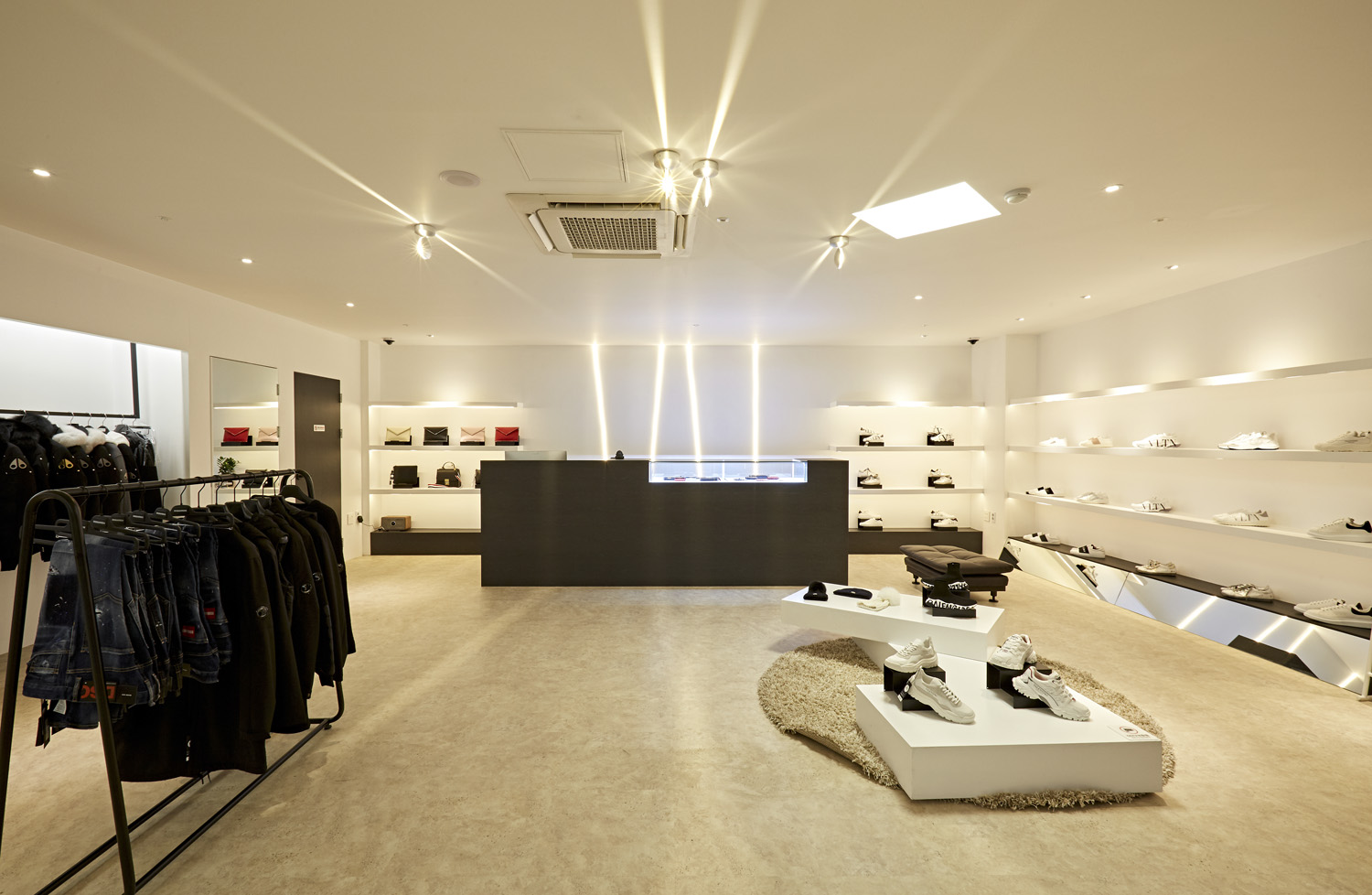 现代时尚，30 坪家具店的完美设计-2