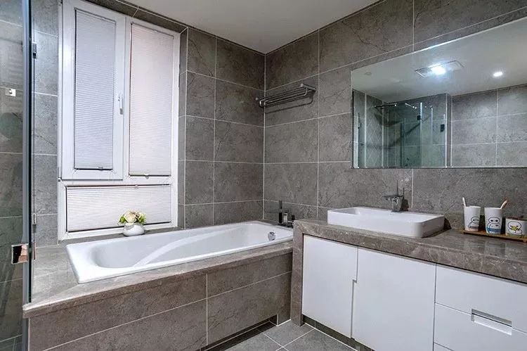 190㎡现代简约大宅，暖灰色地砖打造舒适空间-49