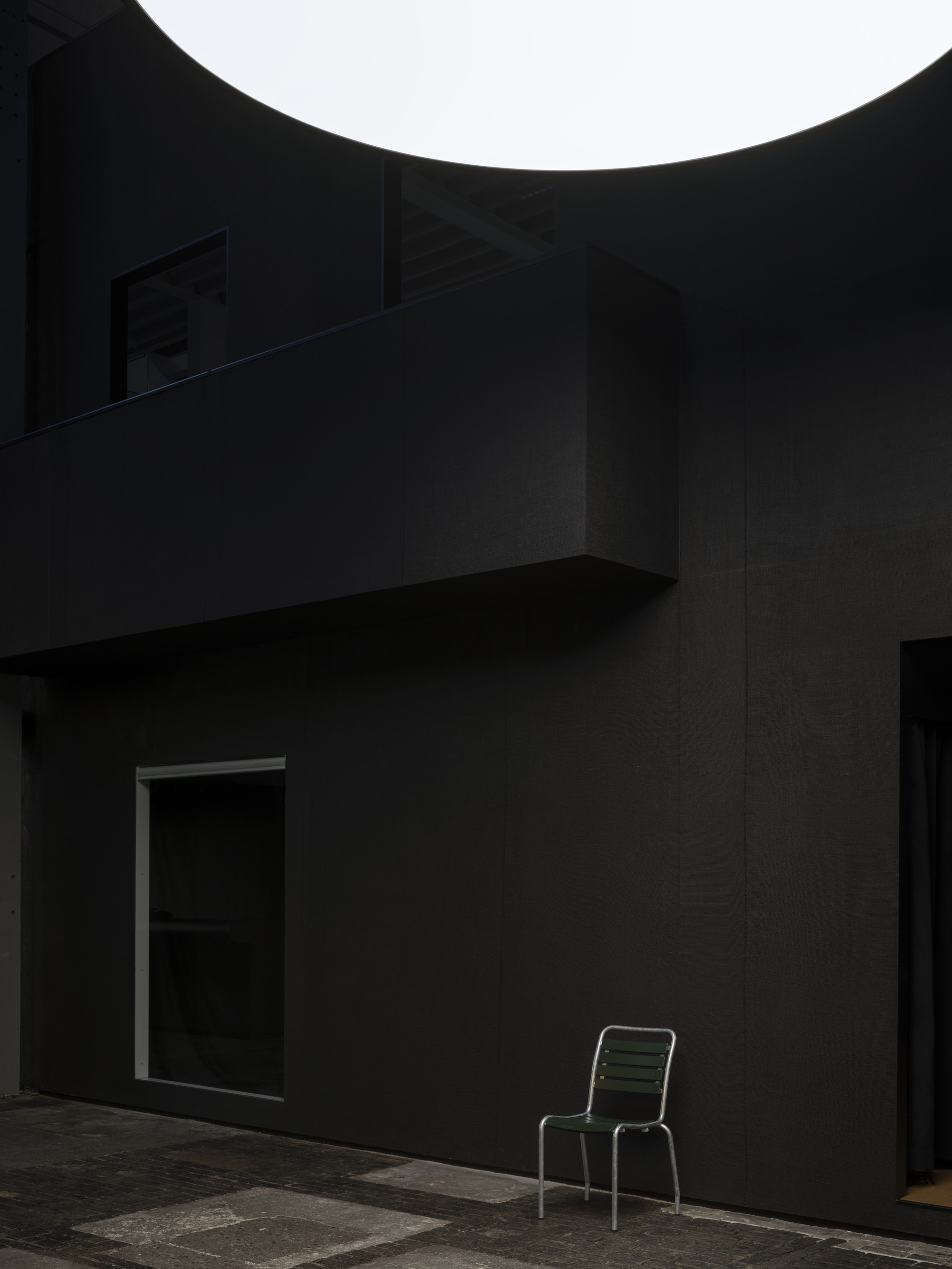 黑色电影制片厂丨瑞士日内瓦-14