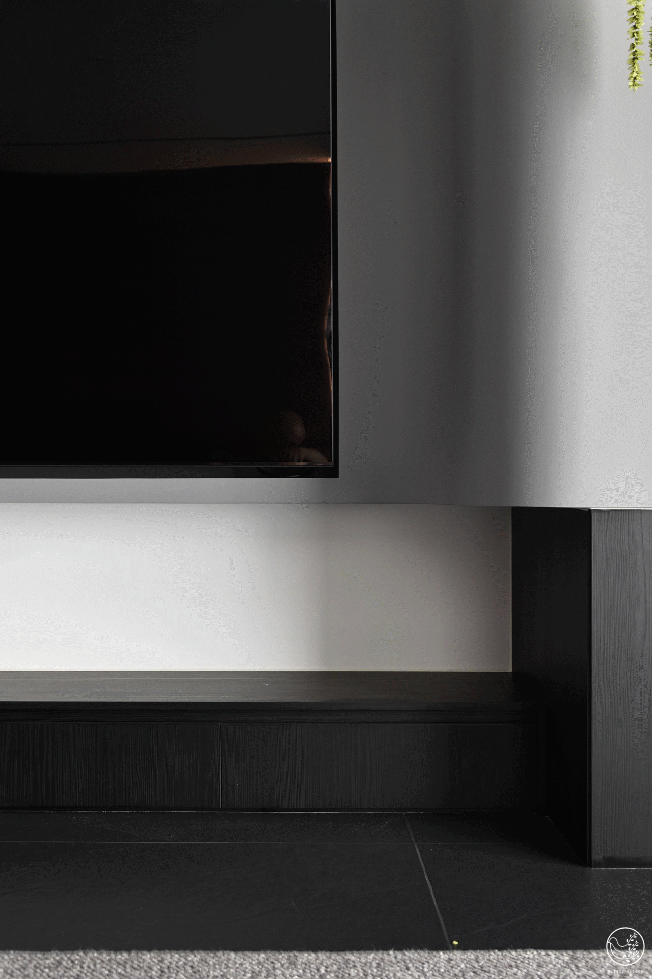 黑白灰的克制与浪漫-17