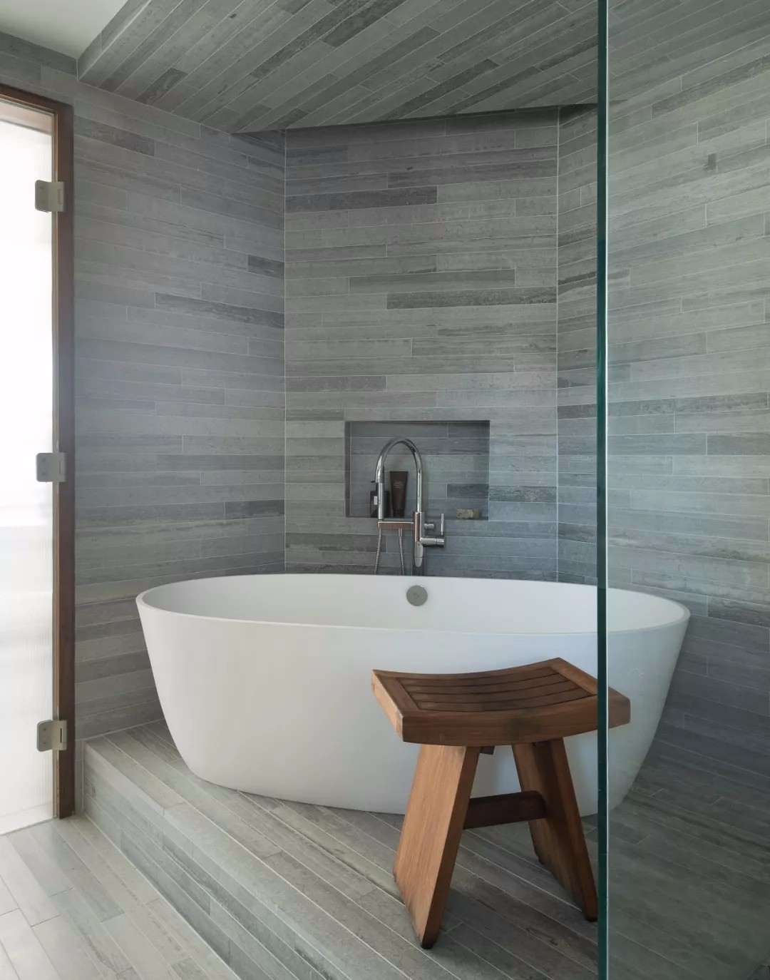 纽约149㎡ 两室一厅的顶层公寓改造  TBD-51