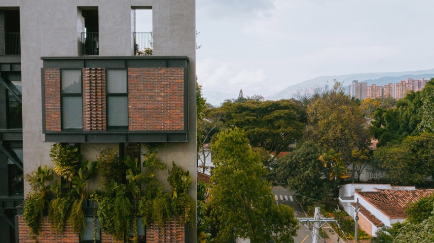 哥伦比亚麦德林 GP 大楼,交叠体量打造内部花园-14