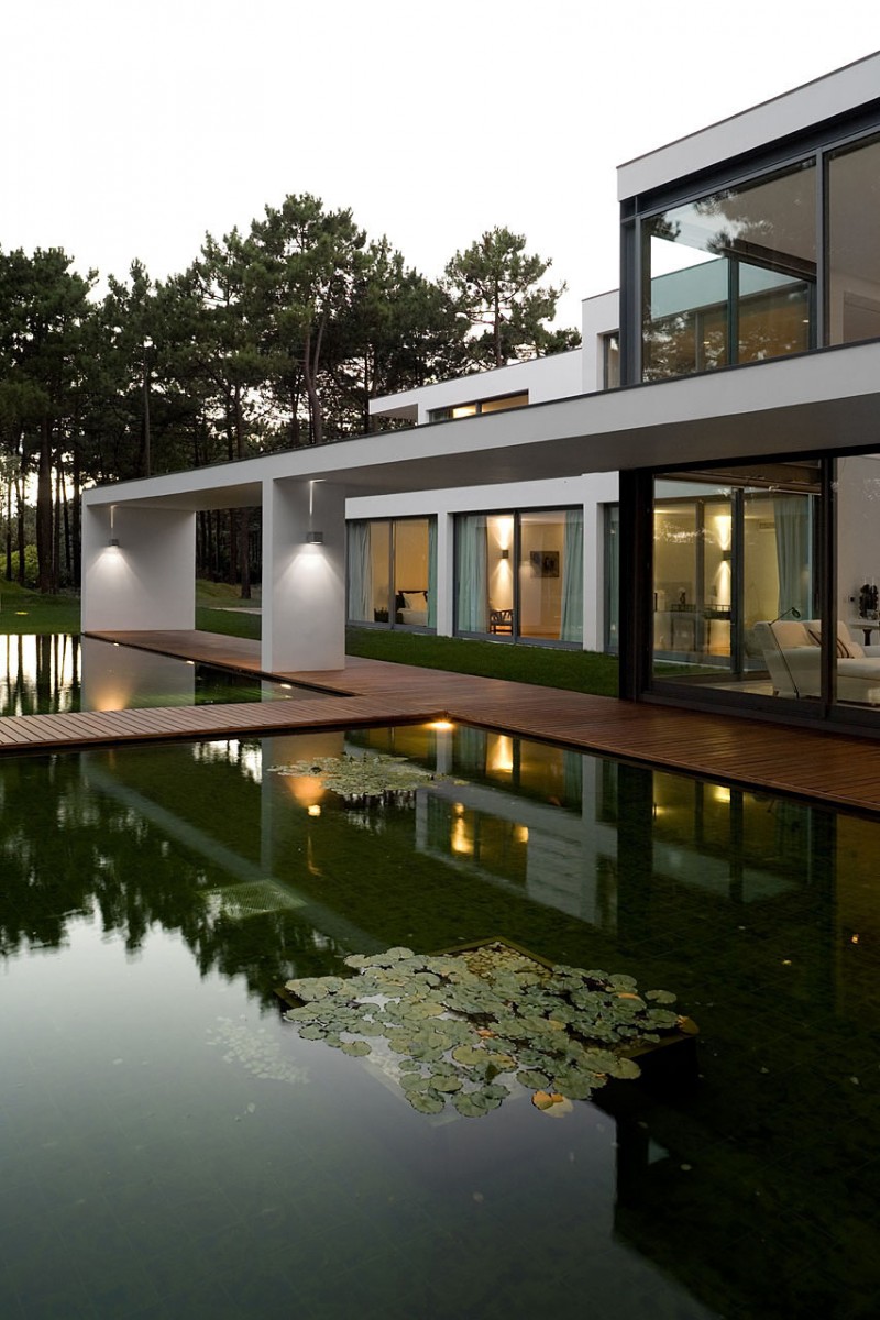 Casa Do Lago by Frederico Valsassina Architects-23