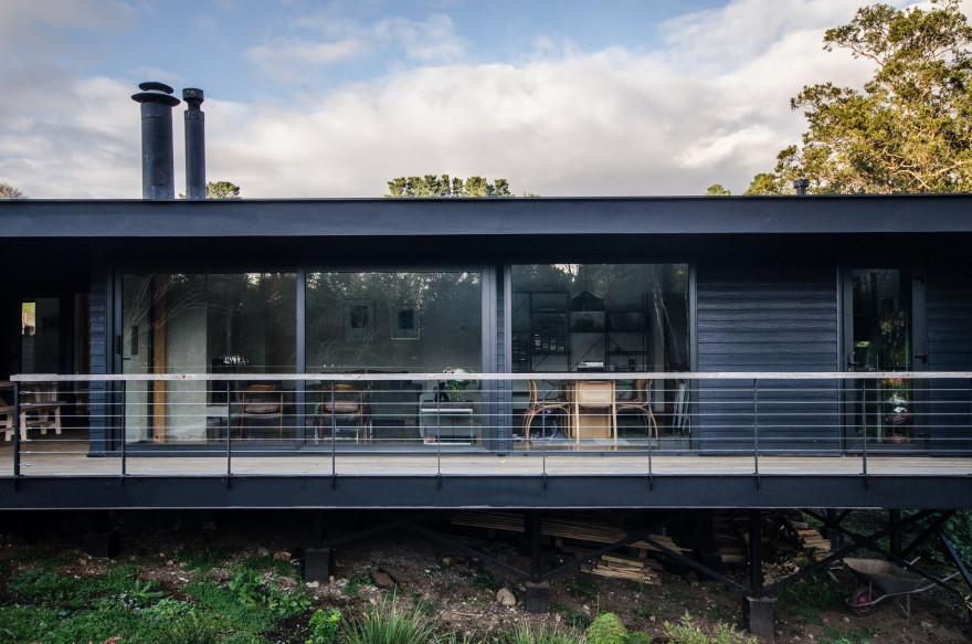 智利森林中的悬浮之家-18