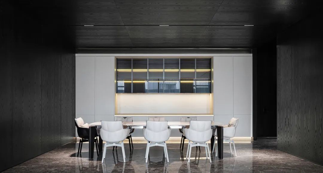 朗昇设计|深圳·太子湾T5栋办公楼：能量空间的秩序美学-39