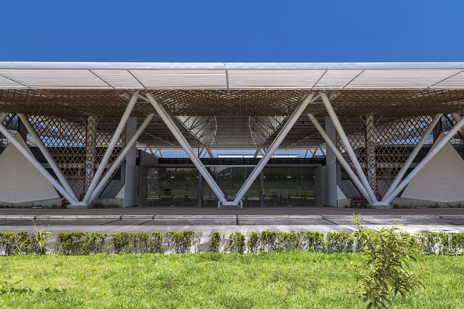 约帕尔的艾尔卡拉万机场，DDA-8