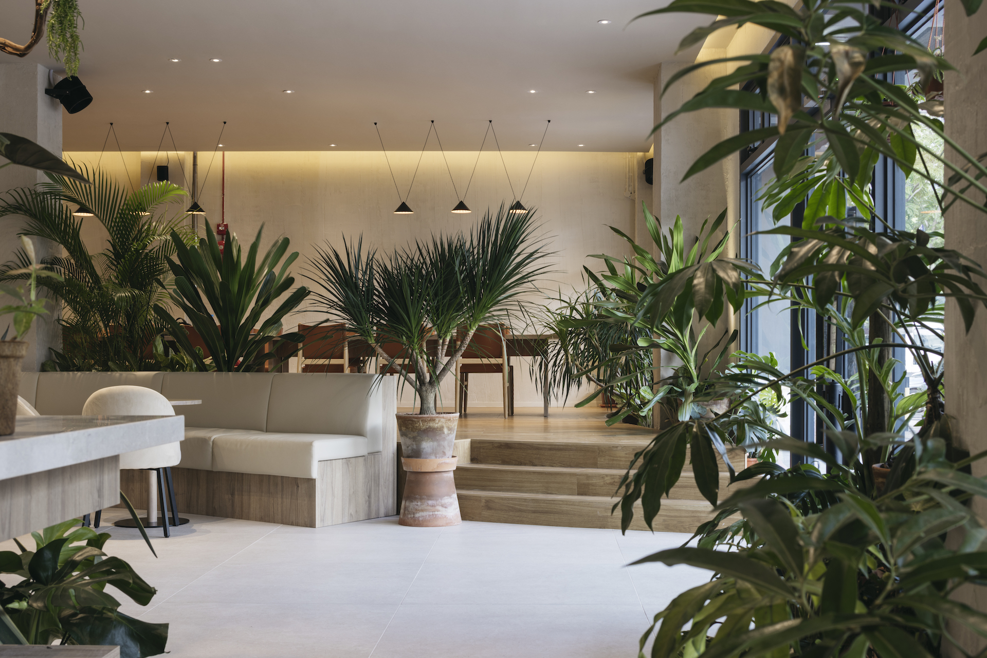 绿意盎然的社区导向商业空间丨LAANK-20