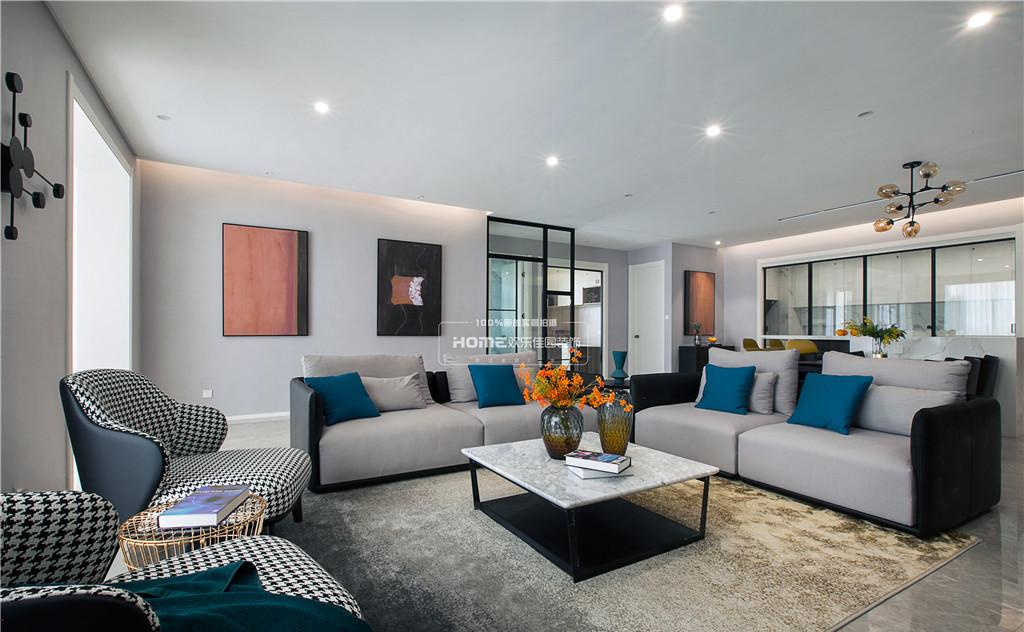 极简黑白灰的别墅设计,呈现高级感与舒适性-8