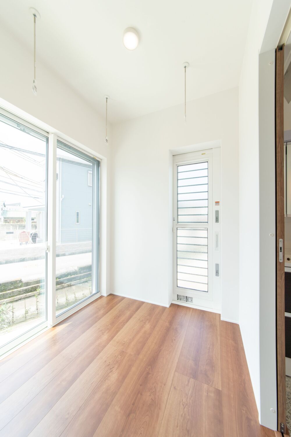 ランドリールームと物干しスペースを広く確保したフリージアの家丨日本和歌山丨ロイヤルホームズ-44