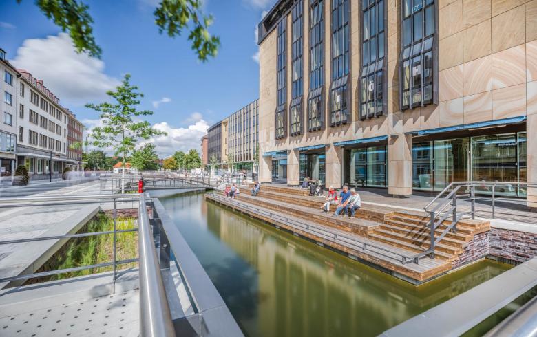 bgmr Landschaftsarchitekten丨Umgestaltung Holstenbrücke, Kleiner Kiel Kanal丨德国-25