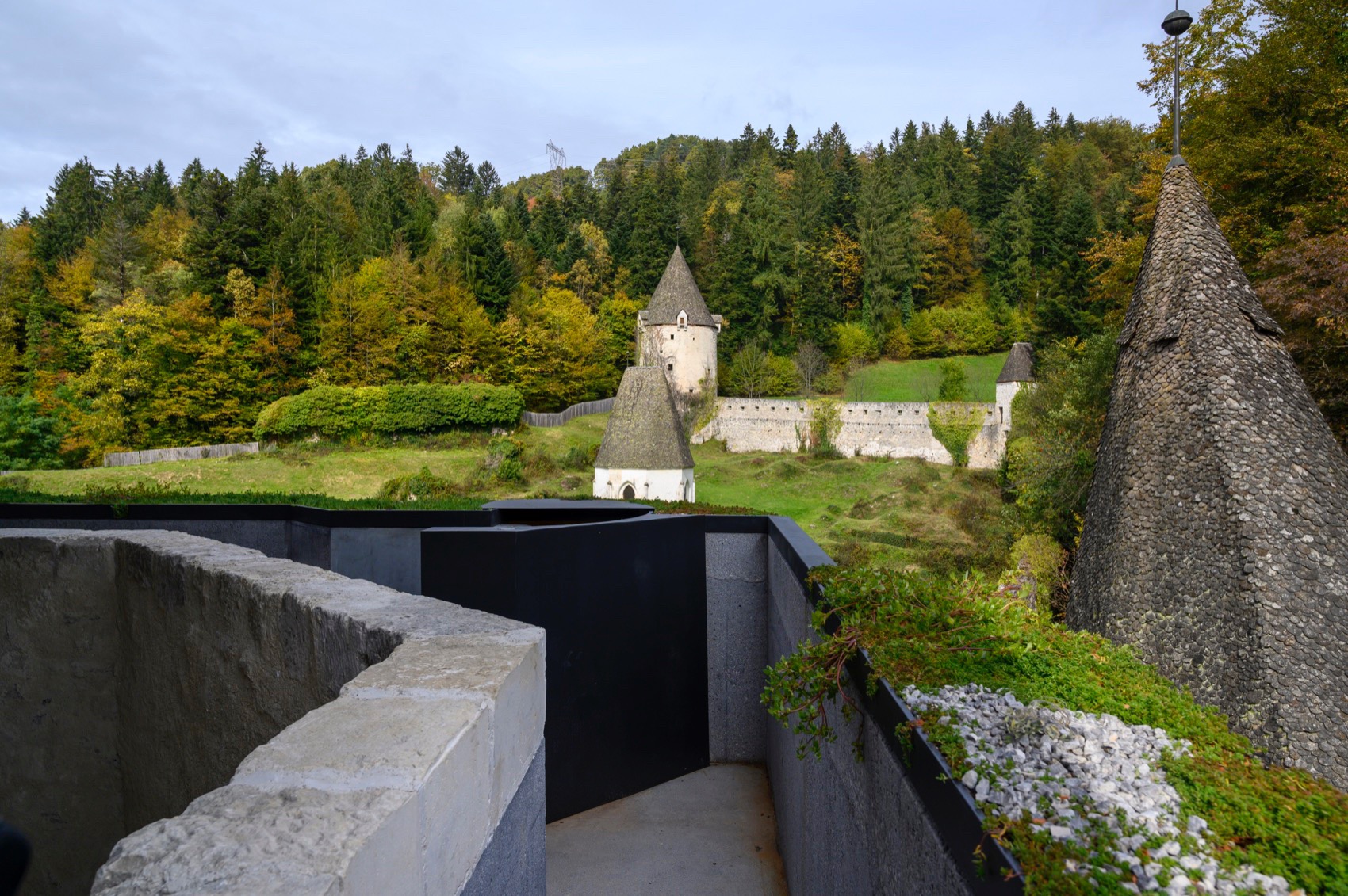 St· John 教堂(Žiče 卡尔特修道院)遗迹屋顶重建丨斯洛文尼亚丨MEDPROSTOR-55