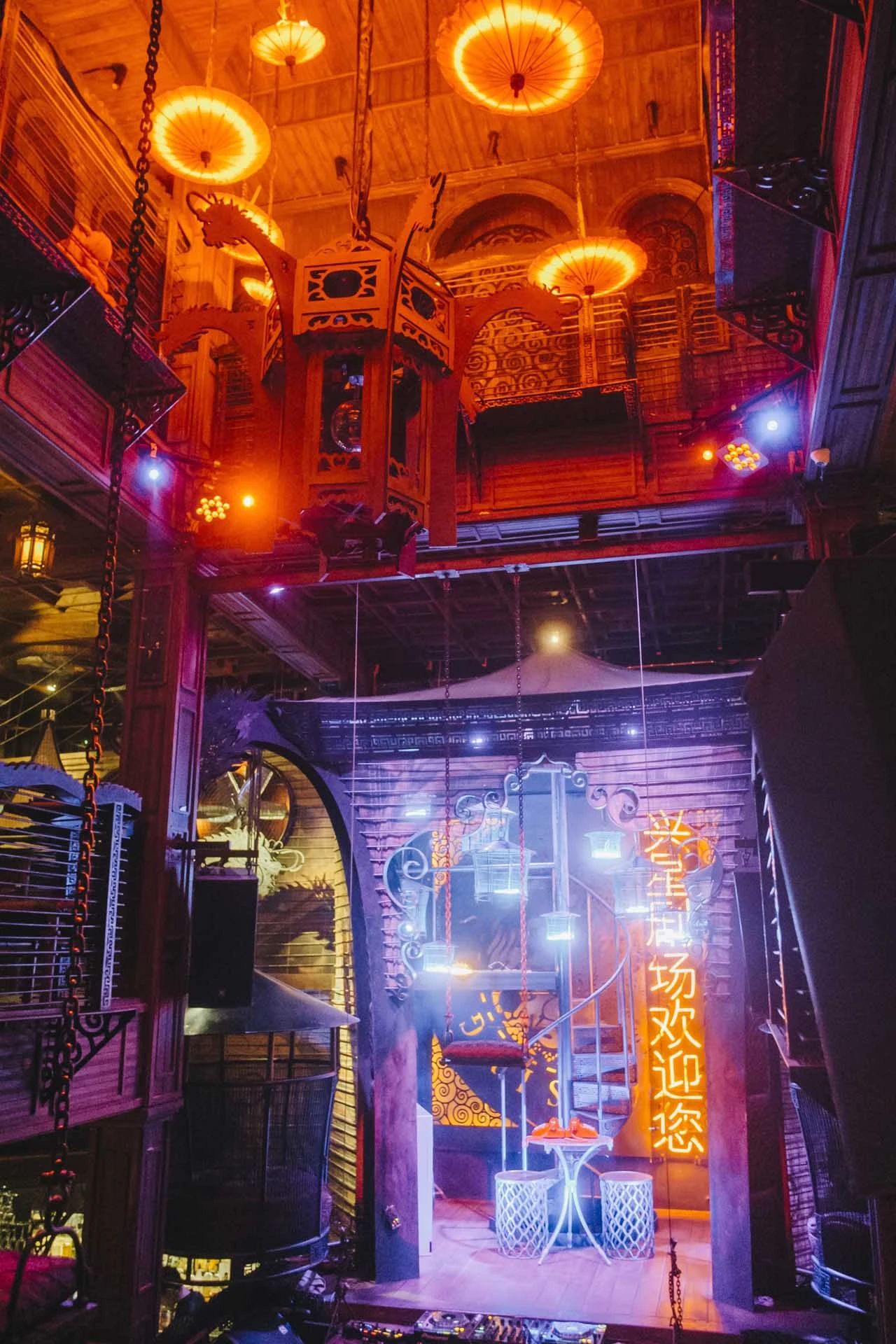 Maggie Choos 酒吧丨中国香港丨Ashley Sutton-40